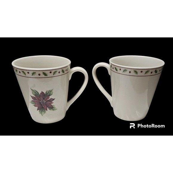 Set Of 6 Vintage Merry Brite 4” Porcelain CHRISTMAS POINSETTIA & HOLLY Mugs - Picture 3 of 7